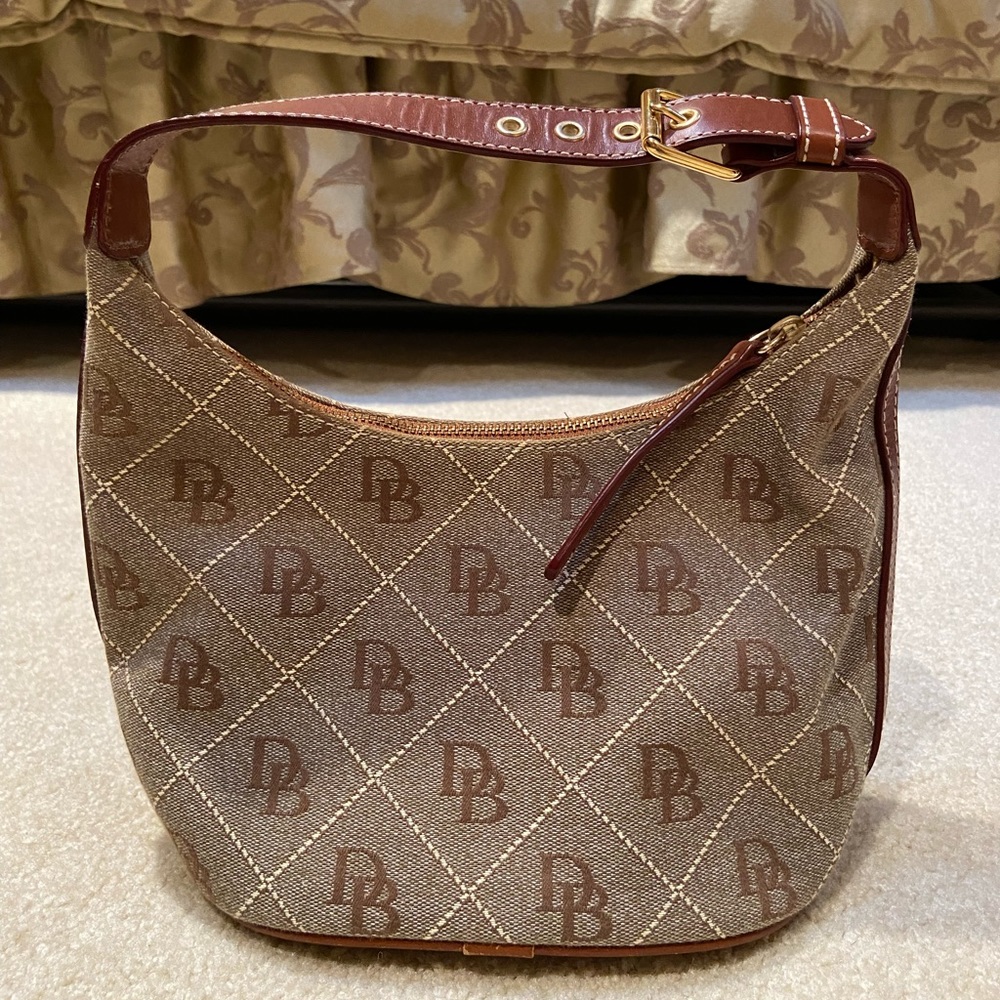 Dooney & Bourke Bucket Pocketbook Bag